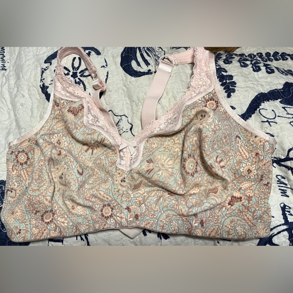 Catherine’s beautiful bra with lace. Size 46DDD - Picture 2 of 10